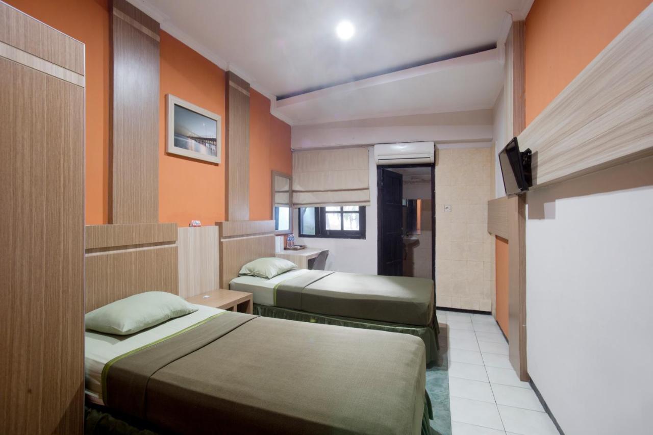 Hotel Galuh Anindita 요그야카르타 외부 사진
