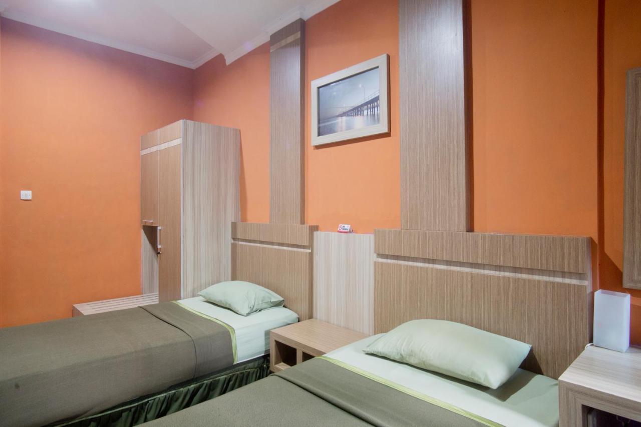 Hotel Galuh Anindita 요그야카르타 외부 사진