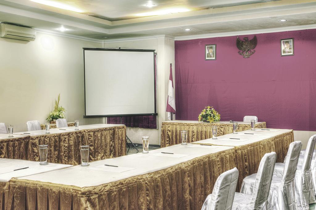 Hotel Galuh Anindita 요그야카르타 외부 사진