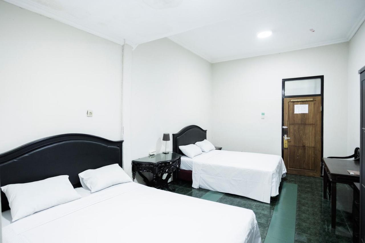Hotel Galuh Anindita 요그야카르타 외부 사진